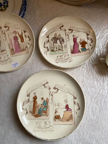  Manette de céramiques comprenant divers assiettes Creil et Montereau à décor polychrome...