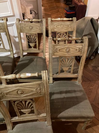null Suite of six Directoire style lacquered chairs (fragile, accidents)

84 x 53...