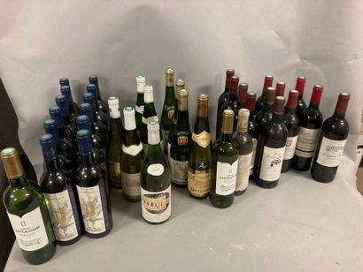 null Lot d'environ 30 bouteilles de vins dont Chateau de Conqueste, Gewurztraminer...
