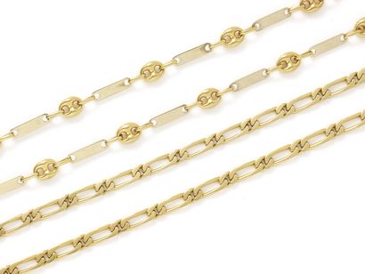 null Lot in gold 750 thousandths, composed of 2 necklaces, one with alternating links...