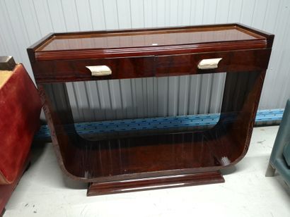 null 19. STTYLE ART DECO

Console with height of support. Jumps of veneer. Wear....