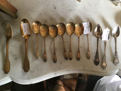
7 ice cream spoons in vermeil, spatula armoriée,...