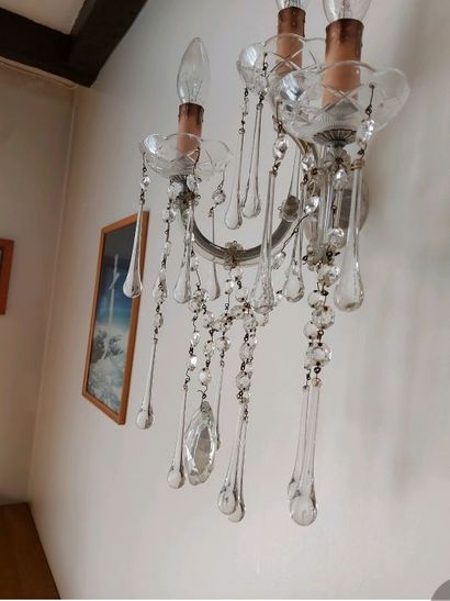 null Chandelier with pendants

We join four sconces with three lights 

in the s...