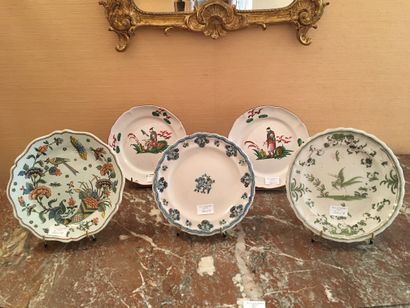 Set of 6 earthenware plates including: plate...