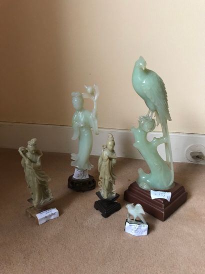 Ref 46 / Modern China

Lot of 5 groups including...