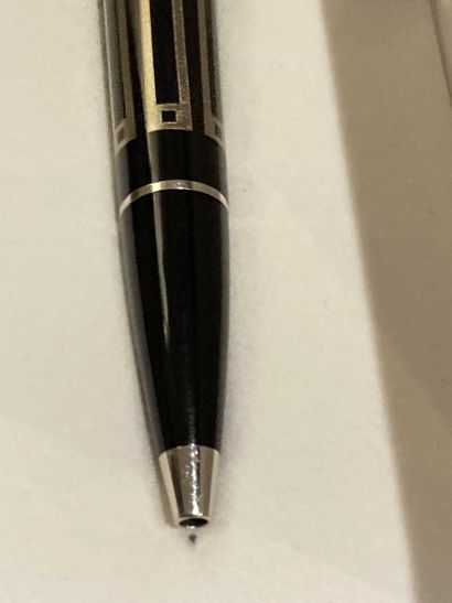 null MONTBLANC. Collection WRITERS, modèle « THOMAS MANN », parure stylo plume et...