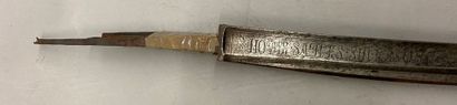 null Four blades of saber XIXe of which two engraved and one carrying the marking...