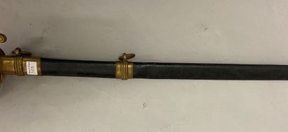 null Sabre d'officier d'artillerie garde de type 1845, en laiton doré, à une branche,...