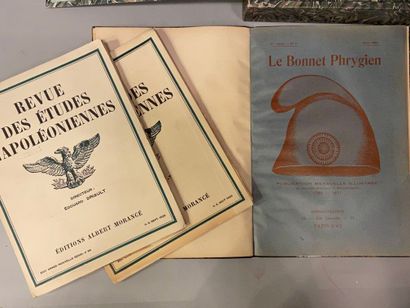 null BULLETIN DE LA SOCIETE DES AMIS DU MUSEE DE L'ARMEE 1909 - 1938. in- . 2 volumes...