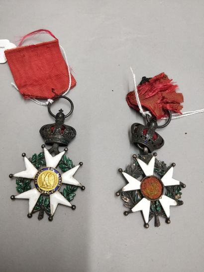 Une croix de chevalier de l'ordre de la Légion...
