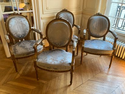 Louis XVI style living room furniture in...