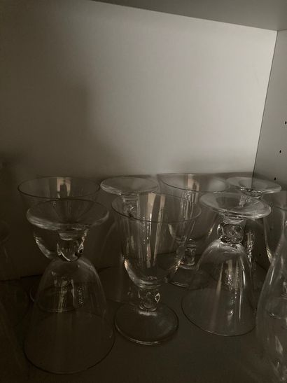 null Set of wine and water glasses, Daum France, Orval model