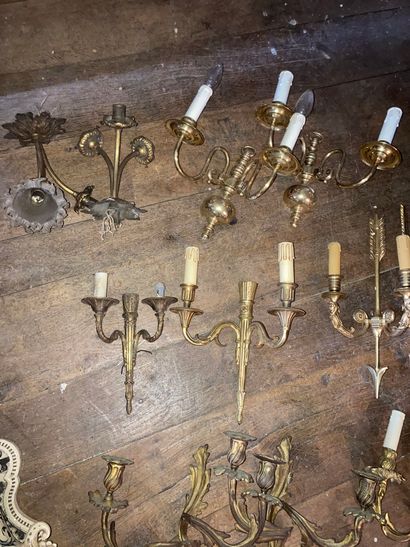 null Lot of five pairs of two-light sconces, two suspensions, two sconces 

Louis...