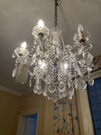 Pair of chandeliers with pendants 

around...