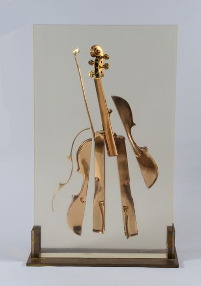Armand Pierre FERNANDEZ dit ARMAN (1928-2005) Colère Europa, 2004
Gilt bronze violin...