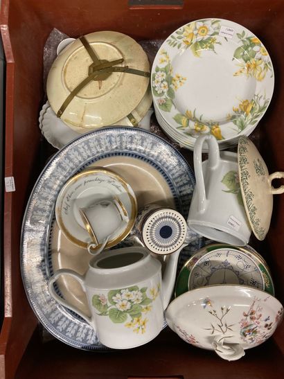 null Lot of various porcelains including parts of tea and coffee service and various...
