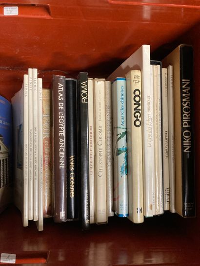 null Lot of art books and miscellaneous