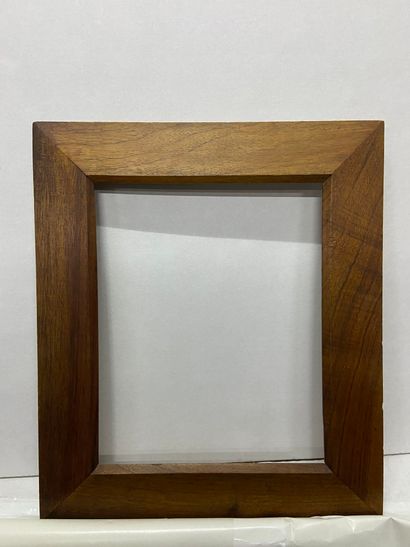 Frame in natural molded wood with a flat...