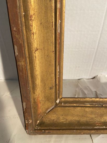 null Baguette en chêne mouluré et doré

Epoque XVIIIème

47,5 x 36,5 x 5,5 cm