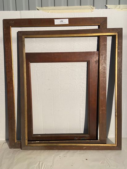 Set of three frames in natural wood and pitchpin...