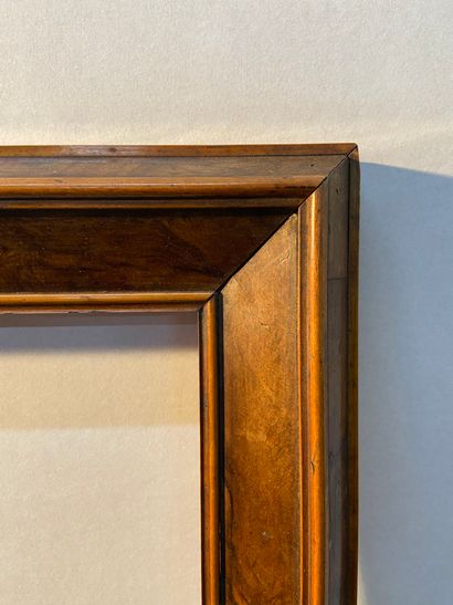 null Wooden frame and burr walnut veneer 

France, 19th century

30 x 42 x 5 cm 

ref...
