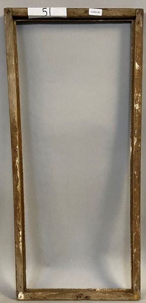 null Carved and gilded wood stick with foliage frieze decoration

18th century

32...