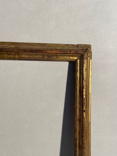 null Cadre en bois mouluré et doré

Italie, XVIIème

39 x 25 x 4,5 cm