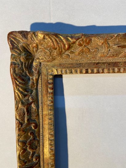 null Cadre en bois et stuc doré

Style Louis XIV

44 x 32 x 7 cm