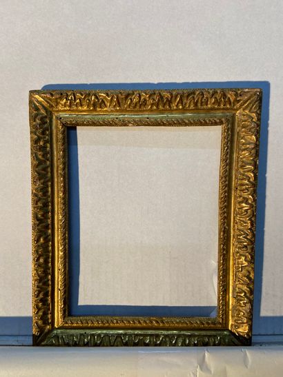 Small carved and gilded wood frame 

Louis...