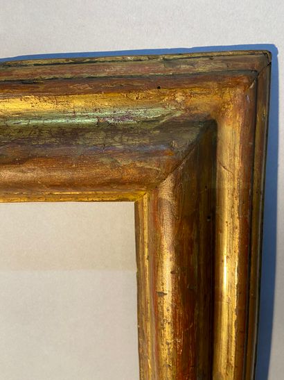 null Cadre en bois mouluré et doré à profil renversé

Italie, XVIIIème

30 x 21 x...