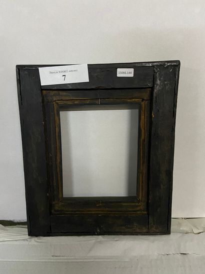 null Cadre en bois et placage mouluré et noirci

Pays-Bas XVIII-XIXème

18,5 x 23,5...