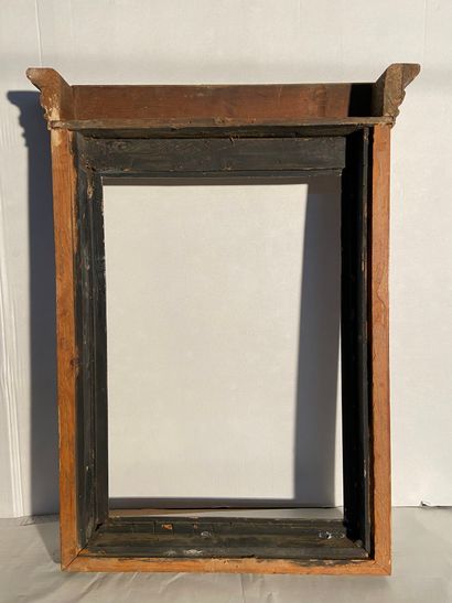null Architectural frame with tabernacle in molded and silvered wood

Italy XIXth...