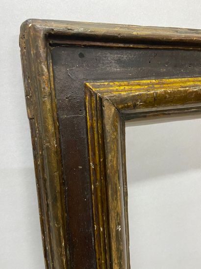 null Frame in molded wood called "a cassetta" gilded and brown rechampi

Spain XVIIth...