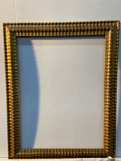 null Wood and gilded paste frame with wavy decoration

Napoleon III period

36 x...