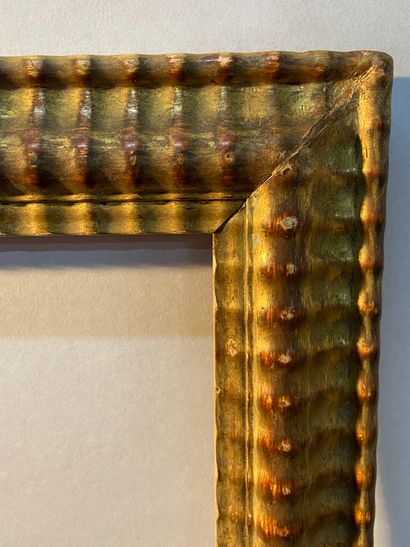 null Cadre en bois et pâte doré à décor ondulé

Epoque Napoléon III

36 x 48 x 5...