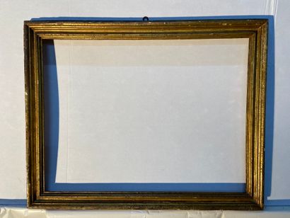 null Molded and gilded wood frame 

Italy, 18th century

64 x 49 x 5,5 cm 

ref ...