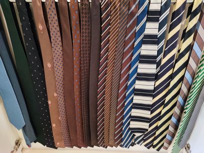 null Lots de cravates en soie, tons divers Dior, Ferragamo, Hugo Boss, Dupont, C...