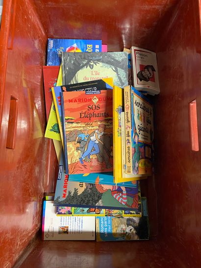 null Crate of comics and books