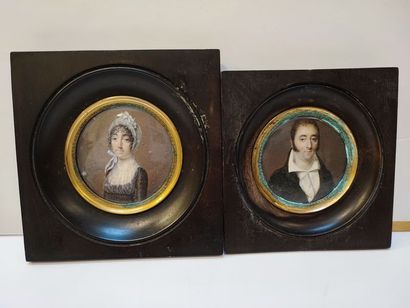null BOCCIA (Italy, active in Bordeaux 1811-1820).

Lot of 2 round miniature portraits...