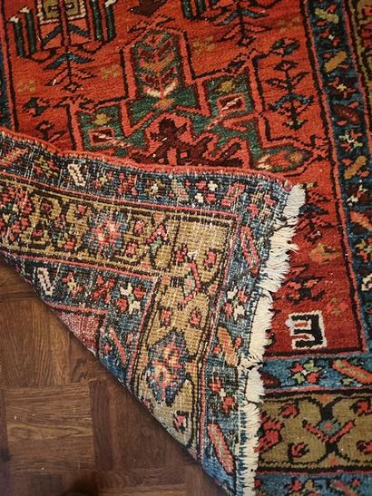 null Lot of 5 carpets including a gallery.