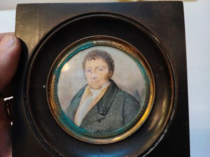 null Hippolyte CHAPON (c. 1790-ap. 1838)

Portrait miniature ovale d'une jeune femme...