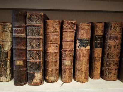 null 
Lot de volumes reliés et brochés XVIIIème et XIXème siècle.

Dont : Dictionnaire...