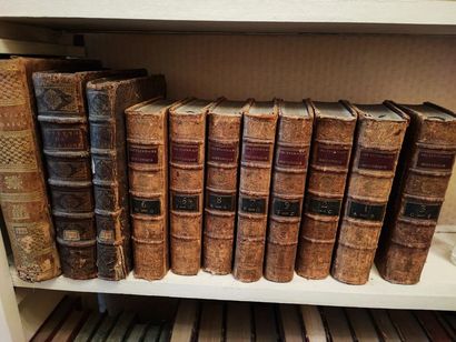 null 
Lot de volumes reliés et brochés XVIIIème et XIXème siècle.

Dont : Dictionnaire...