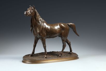 null Pierre Jules MENE (1810-1879). Jument normande. Bronze à patine brune. Dim.:...