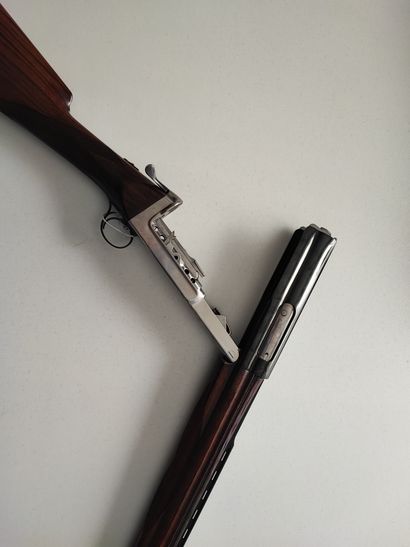 null Fusil semi-automatique basculant Cosmi calibre 12/70 (n°0939). Longueur canon...