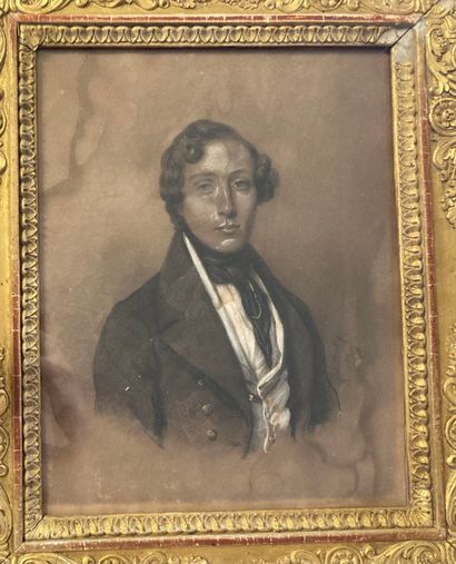 École Française du XIXe siècle Portrait d'un homme
Crayon noir et rehauts de blanc...