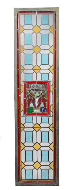null Grande verrière en verre cathédrale polychrome à décor géométrique décoré d'un...