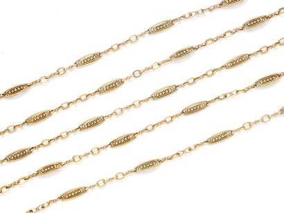 Long necklace in gold 750 thousandths, composed...