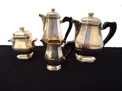 null Silver tea and coffee set, Paris, 20th century. Model plain baluster with sides...