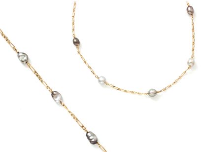 null Set in gold 750 thousandths, consisting of a necklace and a bracelet, figaro...